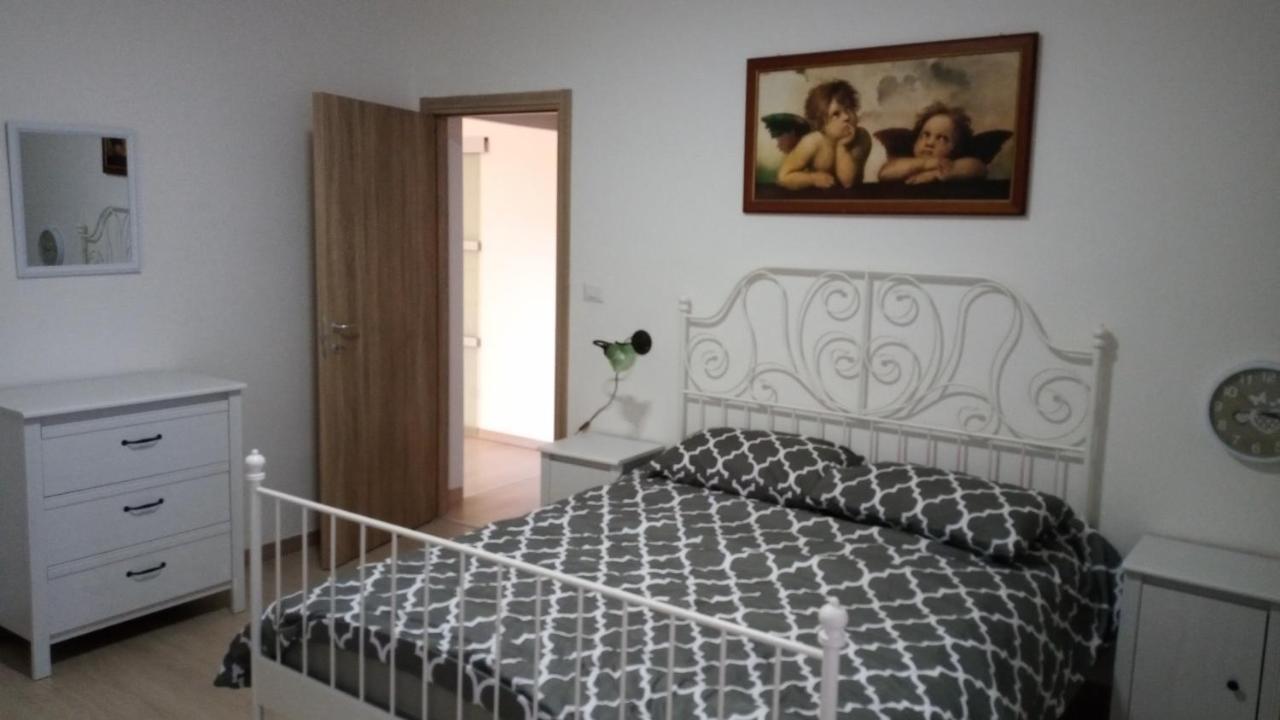 Giordiehouse2 Latina Luaran gambar