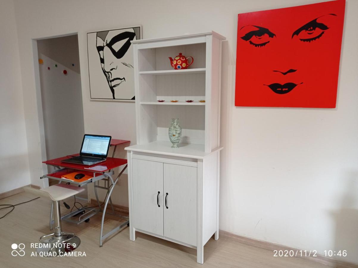 Giordiehouse2 Latina Luaran gambar